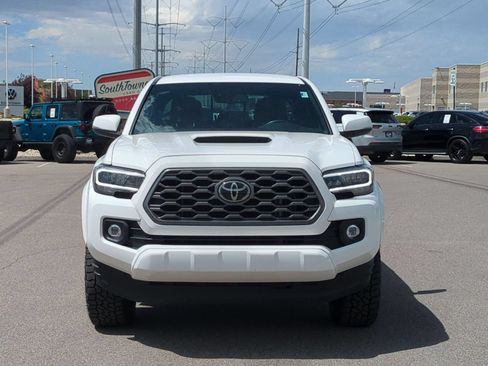Used 2023 Toyota Tacoma TRD Sport AWD/4WD image 8
