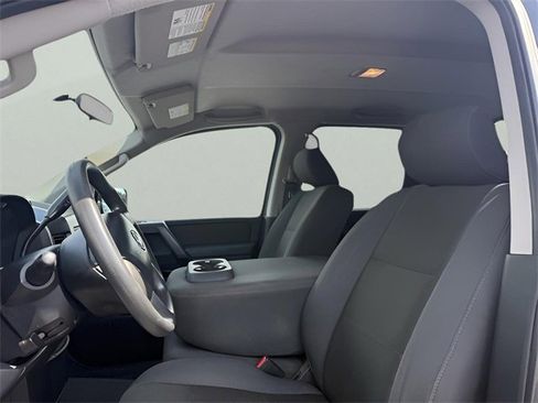 Used 2014 Nissan Titan S image 9