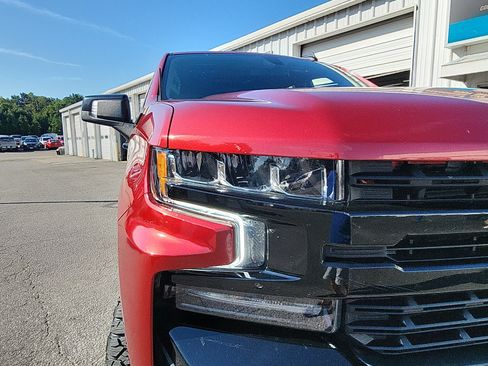 Used 2021 Chevrolet Silverado 1500 LT Trail Boss w/ Convenience Package II AWD/4WD image 9