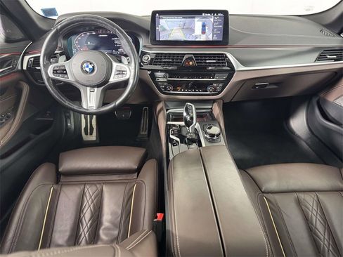 Used 2023 BMW M550i xDrive w/ Executive Package image 5