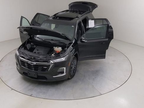 Used 2023 Chevrolet Traverse RS image 47