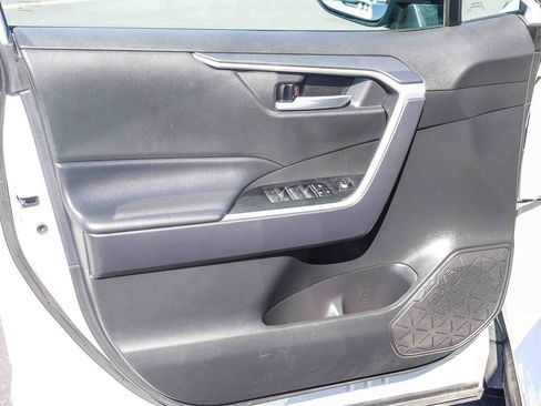 Used 2024 Toyota RAV4 XLE FWD image 21