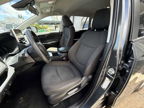 Used 2024 Toyota RAV4 LE FWD image 12