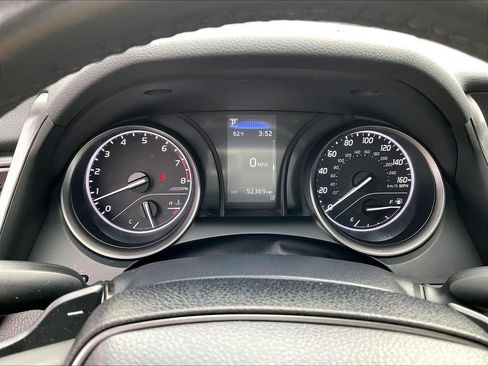 Used 2023 Toyota Camry SE FWD image 15