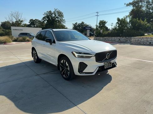 Used 2026 Volvo XC60 B5 Plus w/ Protection Package Premier AWD/4WD image 8