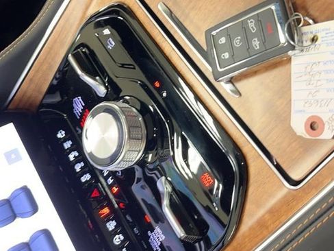 New 2024 Jeep Grand Wagoneer L Series III image 21