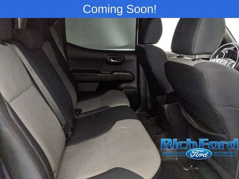 Used 2021 Toyota Tacoma TRD Sport image 25