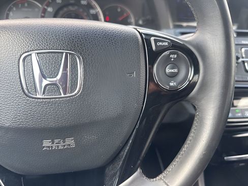 Used 2016 Honda Accord Sport image 15