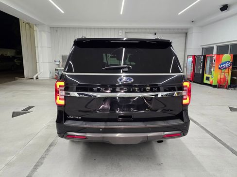 Used 2024 Ford Expedition Limited AWD/4WD image 5