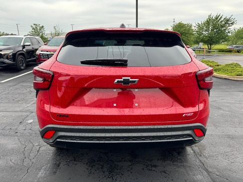 New 2026 Chevrolet Trax RS FWD image 4