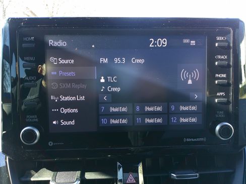 Used 2022 Toyota Corolla SE image 23