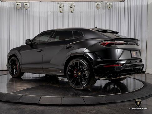 Used 2024 Lamborghini Urus S image 10