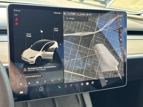 Used 2021 Tesla Model Y Long Range image 21