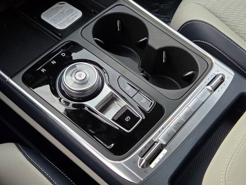 New 2026 Kia Carnival SX Prestige image 16