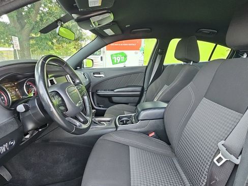 Used 2023 Dodge Charger SXT RWD image 19