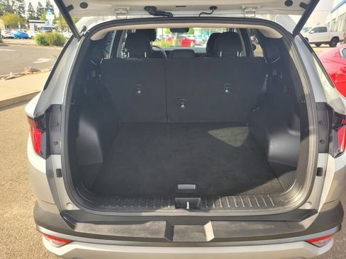 Used 2025 Hyundai Tucson SEL FWD image 11