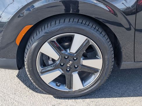 Used 2020 Kia Soul EX image 13