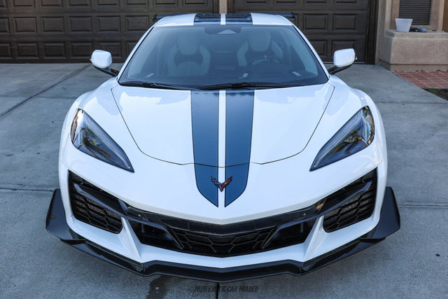 Used 2025 Chevrolet Corvette Z06 w/ Z07 Performance Package RWD image 21
