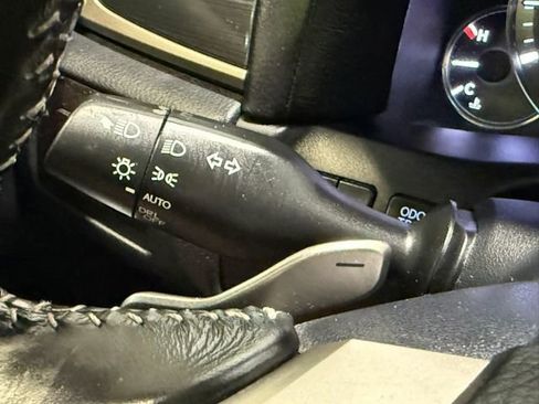 Used 2016 Lexus GS 200t RWD image 20
