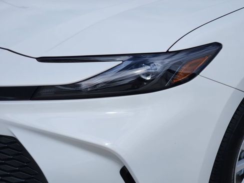Used 2026 Toyota Camry LE image 6