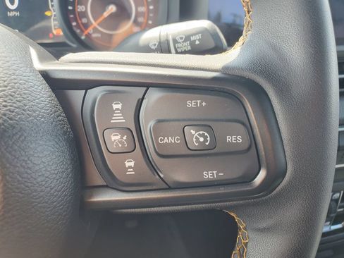 Used 2024 Jeep Wrangler Unlimited Sport AWD/4WD image 19