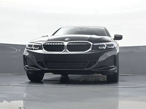 Used 2025 BMW 330i xDrive Sedan w/ Premium Package AWD/4WD image 22