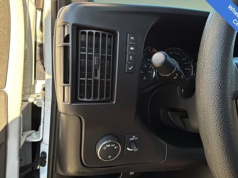 Used 2024 Chevrolet Express 3500 LT w/ LT Preferred Equipment Group RWD image 18