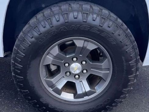 Used 2016 Chevrolet Suburban LT AWD/4WD image 8