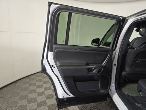 Used 2024 Rivian R1S Adventure AWD/4WD image 17