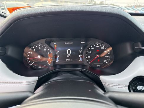 Used 2024 Jeep Compass Limited image 11