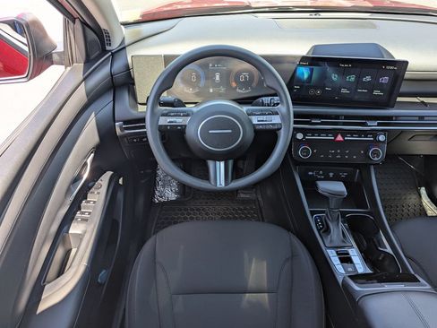 Used 2026 Hyundai Tucson SEL AWD/4WD image 29