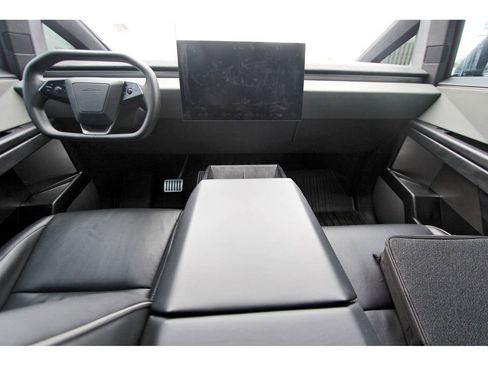 Used 2025 Tesla Cybertruck Cyberbeast AWD/4WD image 7