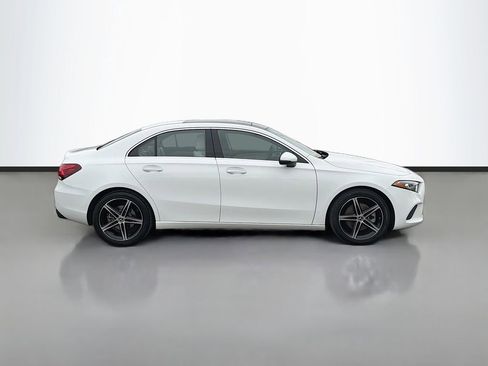 Used 2022 Mercedes-Benz A 220 image 4