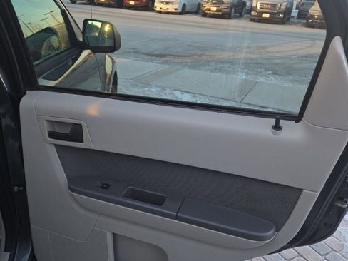 Used 2009 Ford Escape XLT image 26