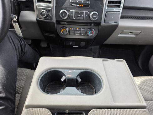 Certified 2018 Ford F150 XLT AWD/4WD image 12