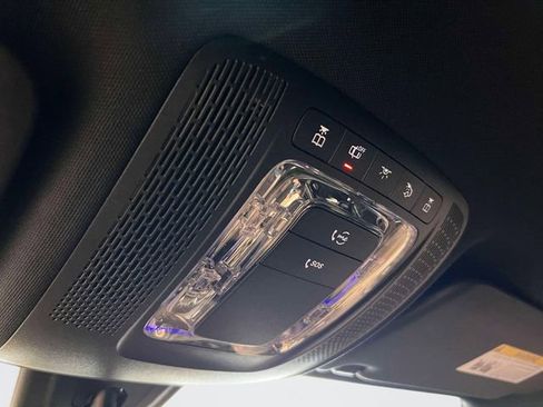 Certified 2023 Mercedes-Benz GLA 250 4MATIC image 32