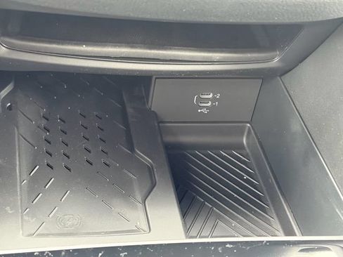 New 2026 Chrysler Pacifica Limited w/ S Appearance Package FWD image 24