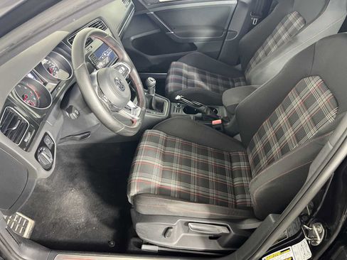 Used 2017 Volkswagen GTI S FWD image 9