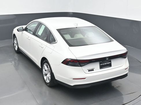 Certified 2024 Honda Accord LX image 18