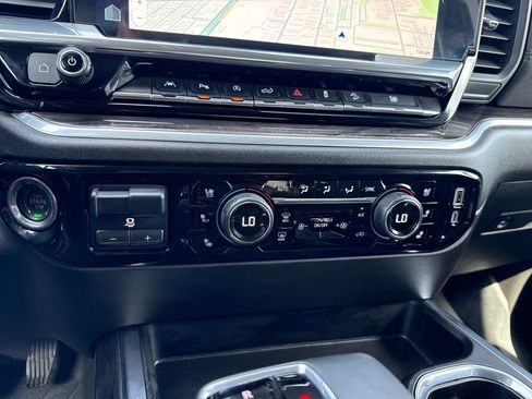 Used 2025 Chevrolet Silverado 1500 LTZ w/ Z71 Off-Road Package AWD/4WD image 23