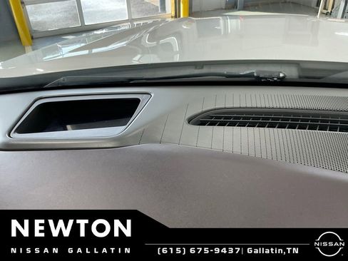 Used 2021 Cadillac Escalade ESV Sport Platinum RWD image 52