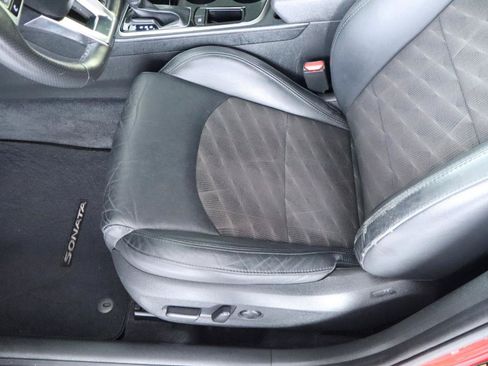 Used 2018 Hyundai Sonata Sport FWD image 13
