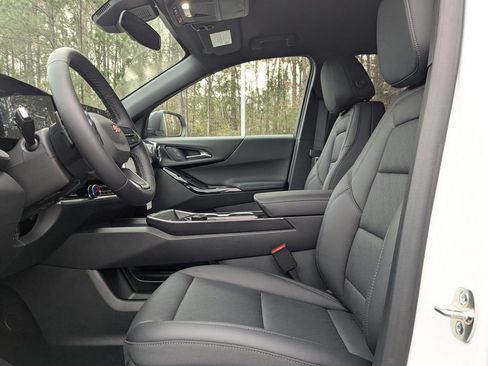 New 2026 Chevrolet Equinox LT w/ Convenience Package II image 22