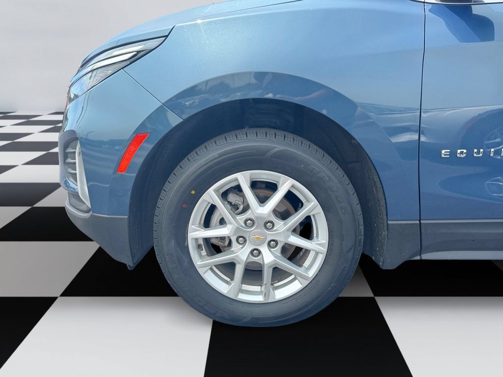 Used 2024 Chevrolet Equinox LT AWD/4WD image 14