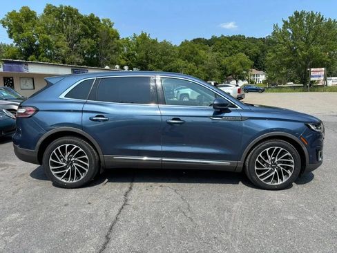Used 2019 Lincoln Nautilus Reserve AWD/4WD image 9