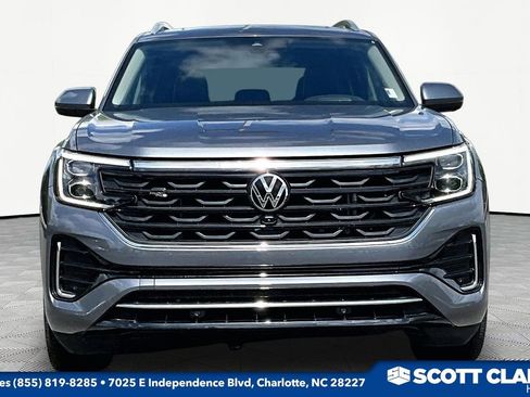 Used 2024 Volkswagen Atlas SEL Premium R-Line AWD/4WD image 2