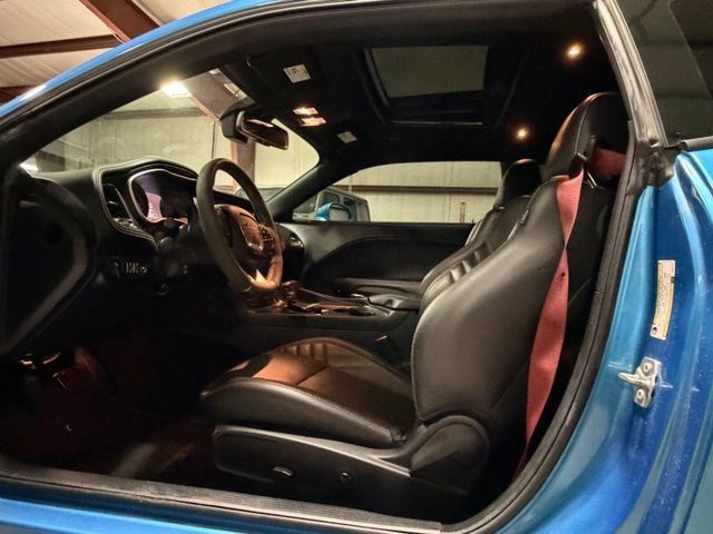 Used 2023 Dodge Challenger SRT Hellcat RWD image 9