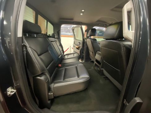 Used 2018 Chevrolet Silverado 1500 LTZ image 19