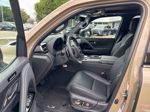 Certified 2025 Lexus LX 700h Overtrail w/ Accessory Package (Z1) AWD/4WD image 19