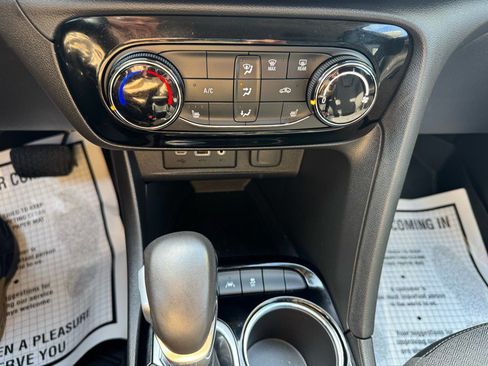 Used 2023 Buick Encore GX Preferred w/ Cold Weather Comfort Package image 15